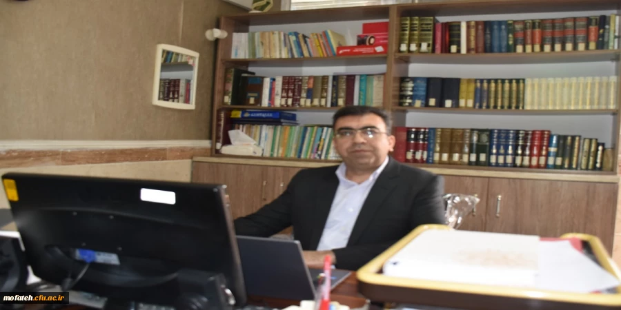 رزومه مدیر گروه محترم زبان و ادبیات فارسی و عربی 3