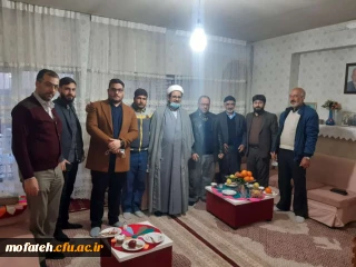 دیدار مسئولان از خانواده دانشجو معلم شهید عیسی احیایی 