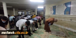 برگزاری نماز مغرب و عشا در نمازخانه خوابگاه دانشجویی پردیس شهید مفتح.