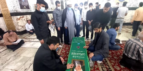 زیارت حرم سیدالکریم با دانشجومعلمان در دومین شب مراسم شب های قدر