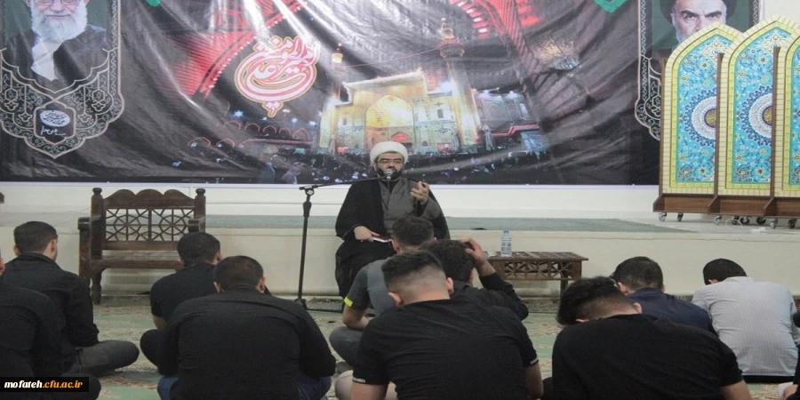 سخنرانى جناب حجت الاسلام و المسلمین حاج آقای دکتر کرمی، مدیرکل محترم فرهنگی و امور اجتماعی نهاد نمایندگی مقام معظم رهبری در دانشگاه ها  به مناسبت دومین شب قدر در پردیس شهید مفتح شهرری