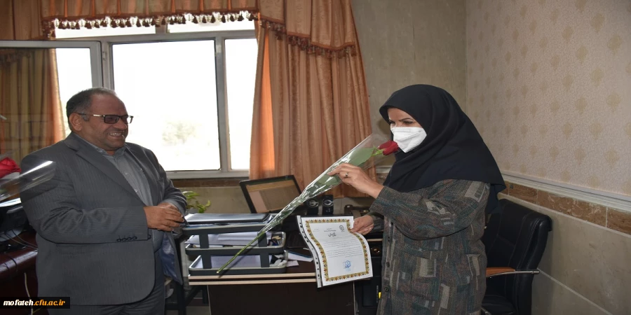 از اساتید معزز پردیس شهید مفتح شهر ری تجلیل به عمل آورد.