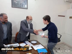 اهدای ابلاغ رسمی اعضای منتخب  شورای صنفی پردیس شهید مفتح با حضور مدیریت محترم پردیس های استان تهران جناب آقای دکتر بلاغی و سرپرست و معاون محترم پردیس آقایان دکتر پاک سرشت و دکتر کلانتر و کارشناس مسئول امور دانشجویی آقای کارخانه . 5