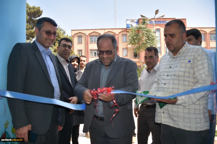 سایت رایانه شماره یک دانشجویی افتتاح شد. 4