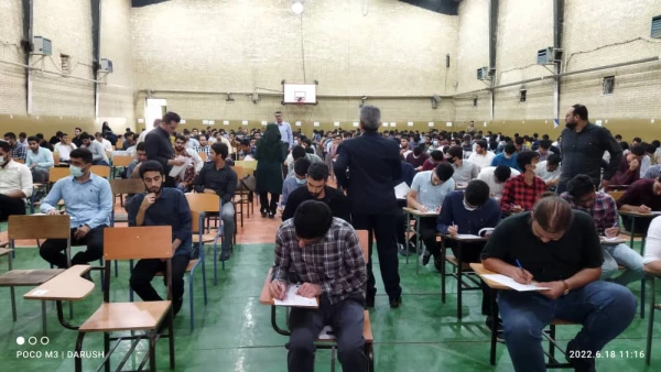 بازدیدسرپرست پردیس، از حوزه های امتحانی سالن ورزشی و  ساختمان آموزشی پردیس شهید مفتح 2