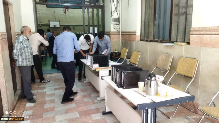 بازدیدسرپرست پردیس، از حوزه های امتحانی سالن ورزشی و  ساختمان آموزشی پردیس شهید مفتح 10