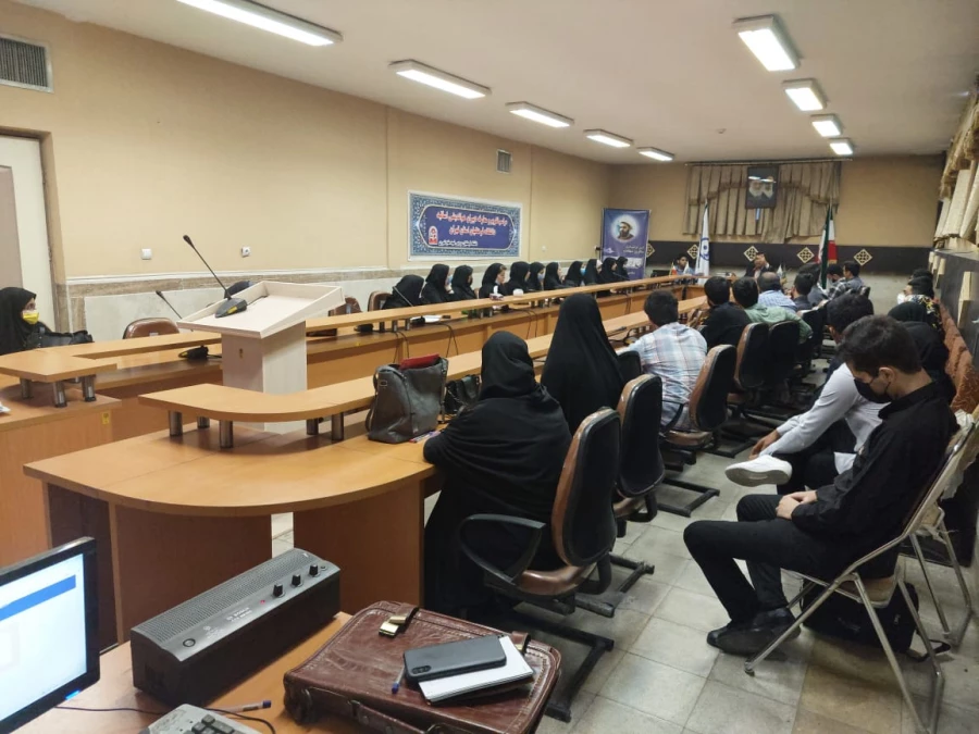 گزارش تصویری کارگاه آشنایی با نشر و تالیف کتاب 9