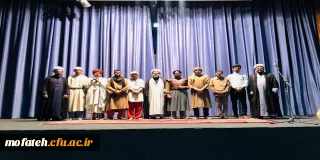 اجرای نمایش غریبه ای در نخلستان در دوره حامیم پردیس شهید باهنر توسط تیم هنری مکین