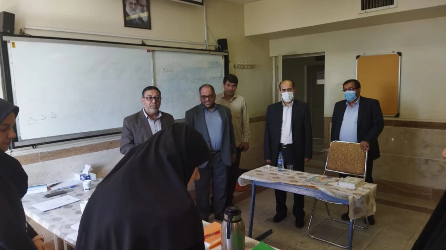  از روند مصاحبه داوطلبان ورود به دانشگاه فرهنگیان و نیز کلاس های مهارت آموزان بازدید کردند. 6