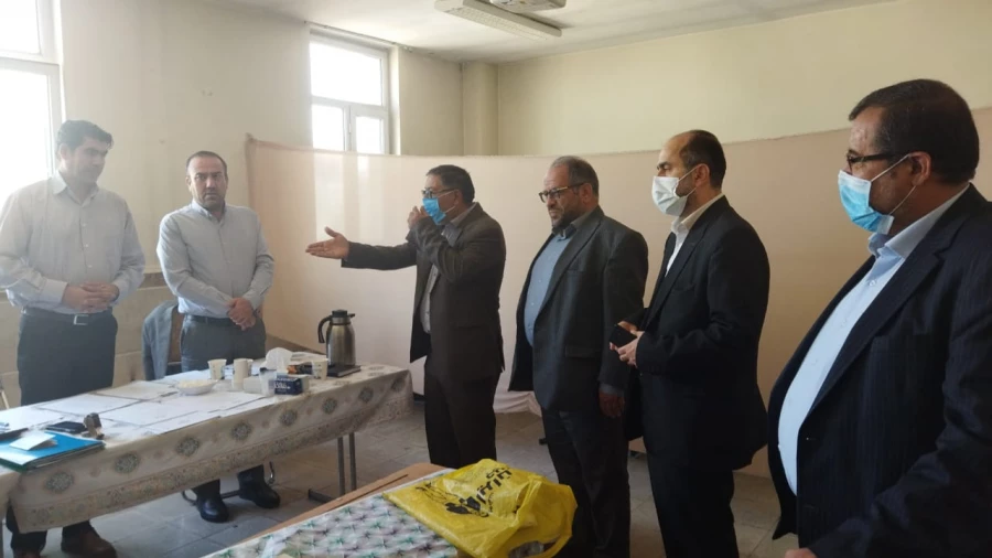  از روند مصاحبه داوطلبان ورود به دانشگاه فرهنگیان و نیز کلاس های مهارت آموزان بازدید کردند. 7