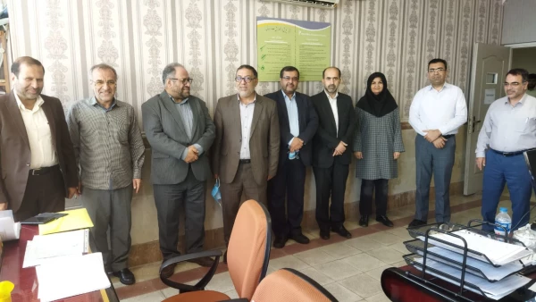  از روند مصاحبه داوطلبان ورود به دانشگاه فرهنگیان و نیز کلاس های مهارت آموزان بازدید کردند. 11