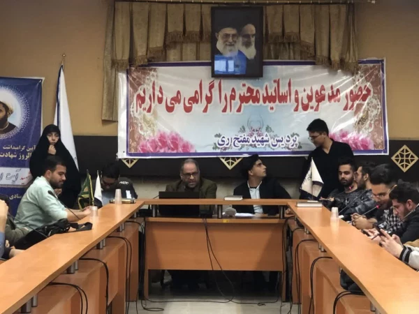 تشکیل سومین جلسه از سلسله کارگاه های آموزشی - پژوهشی هفته پژوهش پردیس  شهید مفتح شهرری    