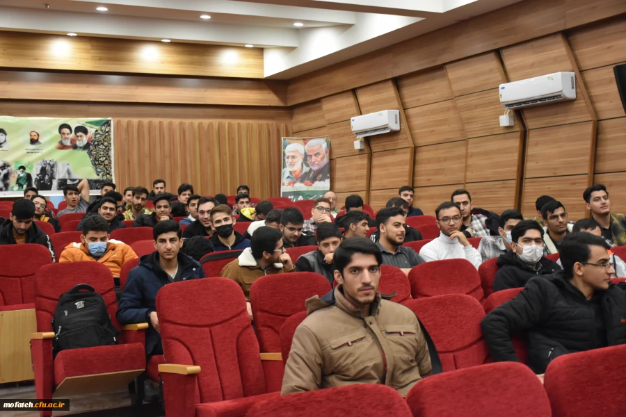 حماسه ۹ دی؛ تجلی غیرت و هویت دینی مردم ایران 12