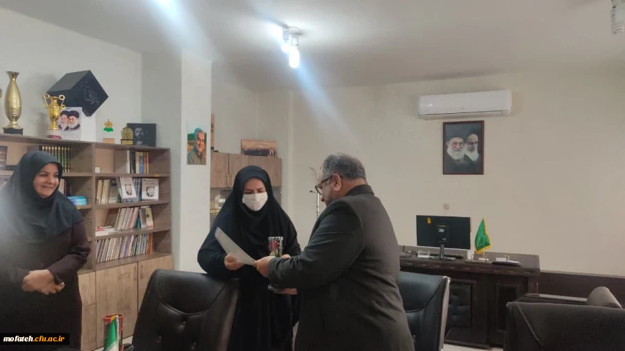 تکریم و بزرگداشت مقام(مادر) و (زن) در پردیس شهید مفتح شهرری 2