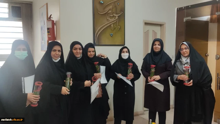 تکریم و بزرگداشت مقام(مادر) و (زن) در پردیس شهید مفتح شهرری 2