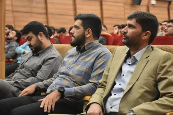 مراسم اکران مستند اردوی راهیان نور ۱۴۰۱ بسیج دانشجویی پردیس شهید مفتح و تجلیل از فعالان بسیج دانشجویی 4