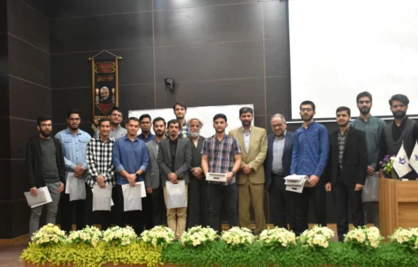 مراسم اکران مستند اردوی راهیان نور ۱۴۰۱ بسیج دانشجویی پردیس شهید مفتح و تجلیل از فعالان بسیج دانشجویی 8