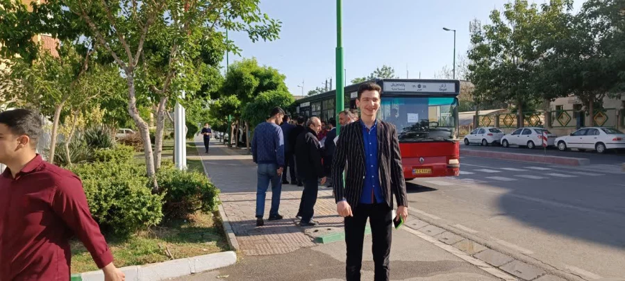 حرکت دانشجو معلمان پردیس شهید مفتح به محل دیدار با ریاست جمهوری 3