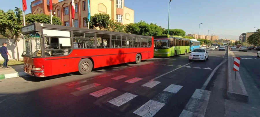 حرکت دانشجو معلمان پردیس شهید مفتح به محل دیدار با ریاست جمهوری 5