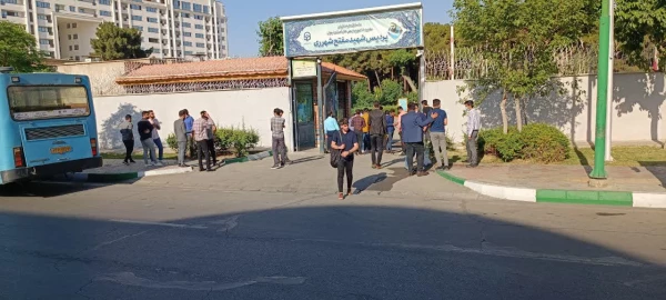 حرکت دانشجو معلمان پردیس شهید مفتح به محل دیدار با ریاست جمهوری 6