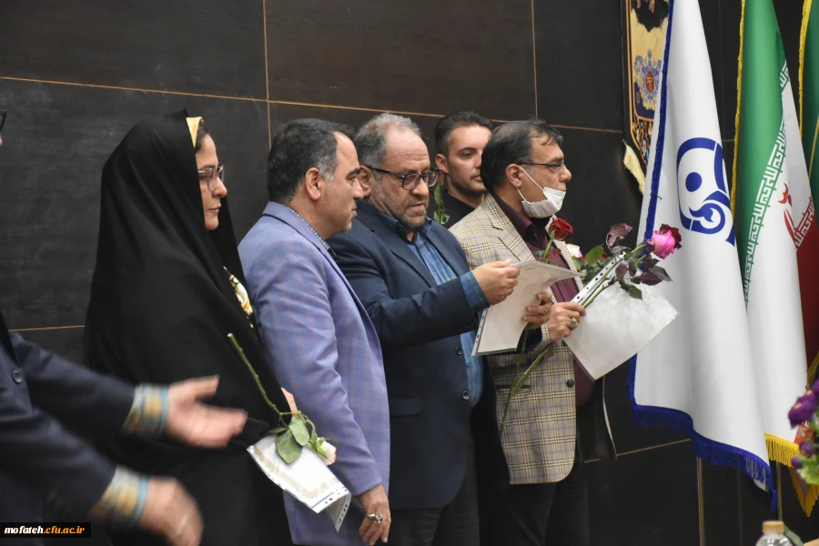 تجلیل از مقام شامخ استادان عضو محترم هیأت علمی پردیس شهید مفتح شهرری به مناسبت هفته معلم 3