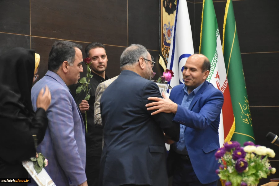 تجلیل از مقام شامخ استادان عضو محترم هیأت علمی پردیس شهید مفتح شهرری به مناسبت هفته معلم 4