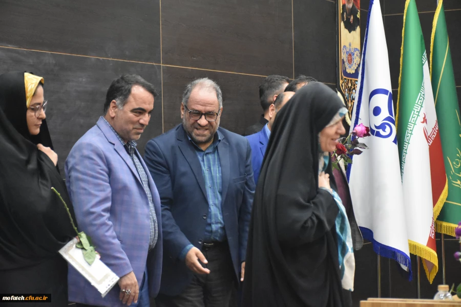 تجلیل از مقام شامخ استادان عضو محترم هیأت علمی پردیس شهید مفتح شهرری به مناسبت هفته معلم 7