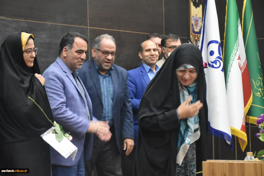 تجلیل از مقام شامخ استادان عضو محترم هیأت علمی پردیس شهید مفتح شهرری به مناسبت هفته معلم 8