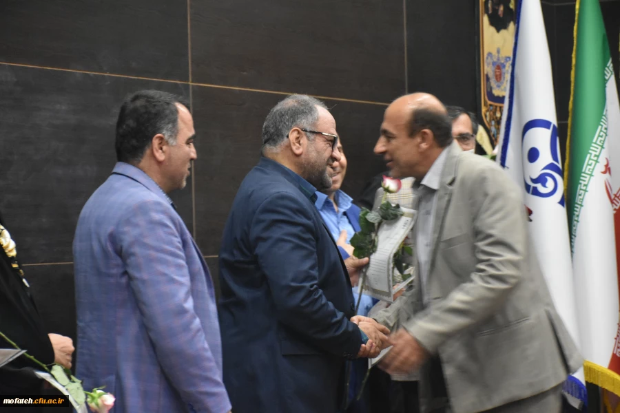 تجلیل از مقام شامخ استادان عضو محترم هیأت علمی پردیس شهید مفتح شهرری به مناسبت هفته معلم 12