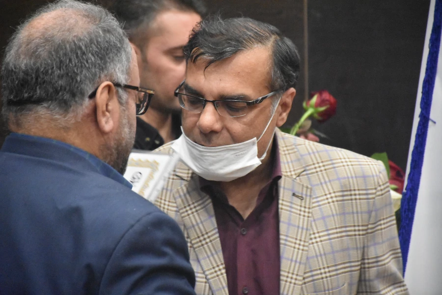 تجلیل از مقام شامخ استادان عضو محترم هیأت علمی پردیس شهید مفتح شهرری به مناسبت هفته معلم 3