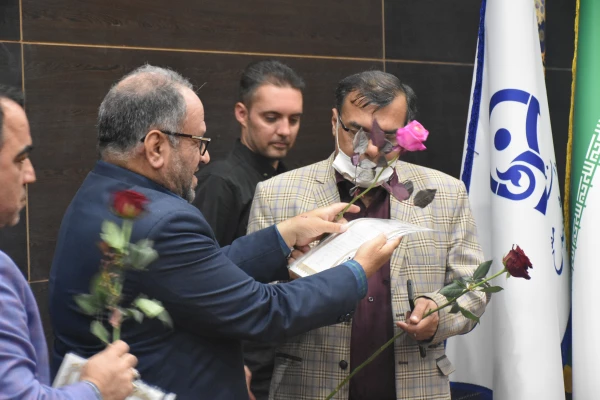 تجلیل از مقام شامخ استادان عضو محترم هیأت علمی پردیس شهید مفتح شهرری به مناسبت هفته معلم 4