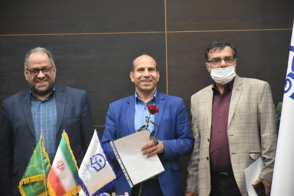 تجلیل از مقام شامخ استادان عضو محترم هیأت علمی پردیس شهید مفتح شهرری به مناسبت هفته معلم 9