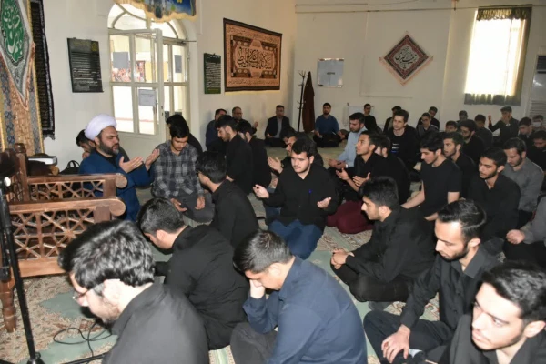 برگزاری مراسم عزاداری شهادت امام علی (ع) در تاریخ ۲۲ فروردین ماه 3