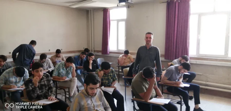 سومین روز برگزاری آرام و مطلوب امتحانات پایان نیمسال دوم سال تحصیلی ۲-۱۴۰۱ در پردیس شهید مفتح شهرری 3