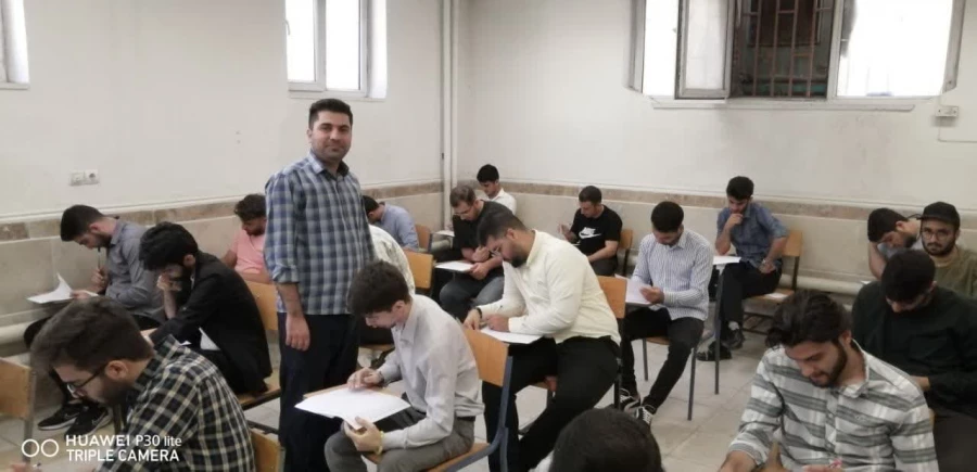 سومین روز برگزاری آرام و مطلوب امتحانات پایان نیمسال دوم سال تحصیلی ۲-۱۴۰۱ در پردیس شهید مفتح شهرری 8
