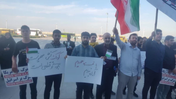 خیزش و تجمع دانشجویان دانشگاه فرهنگیان پردیس شهید مفتح در محکومیت رژیم کودک کش صهیونیستی در فرودگاه امام خمینی (ره) 2