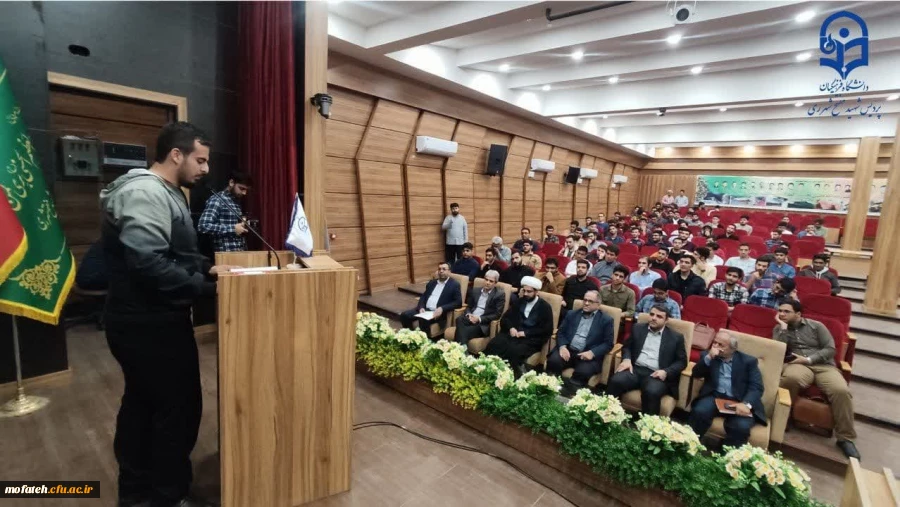 حضور دکتر اولی؛ سرپرست مدیریت امور پردیس های استان تهران، دکتر خدا قلی  زاده؛ معاون آموزشی، فرهنگی و پژوهشی و دکتر رحیمی؛ رئیس حراست دانشگاه فرهنگیان استان تهران در جلسه هم اندیشی با دانشجو معلمان و فعالان فرهنگی در پردیس شهید مفتح شهر ری