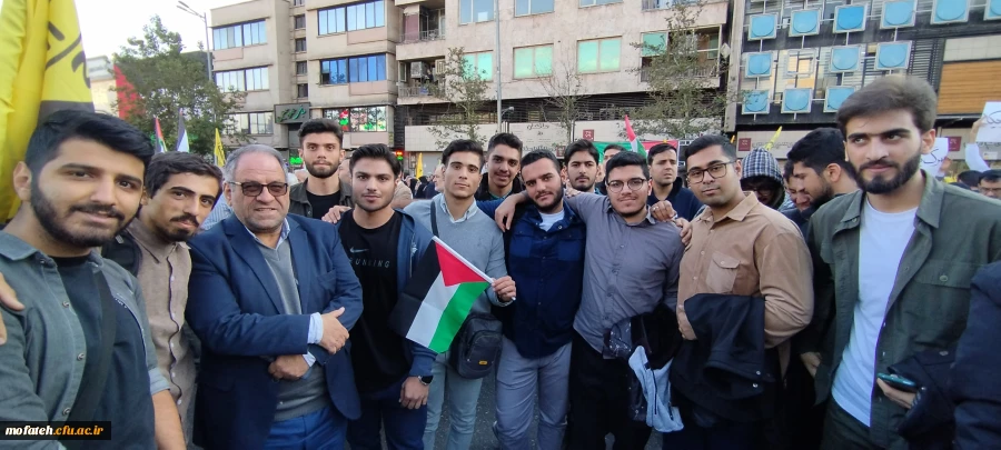 نمایی دیگر از دانشجومعلمان شرکت کننده در مراسم حامیان کودکان شهید در غزه 21