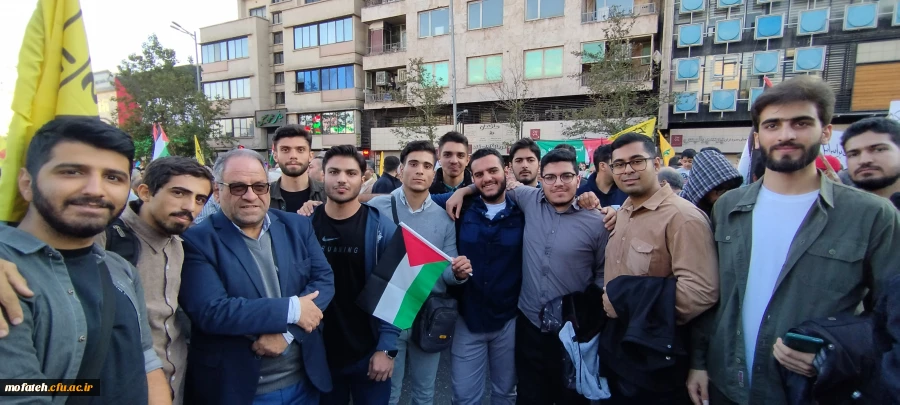 نمایی دیگر از دانشجومعلمان شرکت کننده در مراسم حامیان کودکان شهید در غزه 38