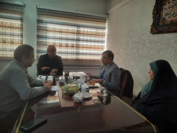 بازدید ناظر محترم استان قم؛ آقای دکتر احتشامی از پردیس شهید مفتح در بررسی وضعیت آشپزخانه، سلف سرویس، انبار و سردخانه پردیس   2