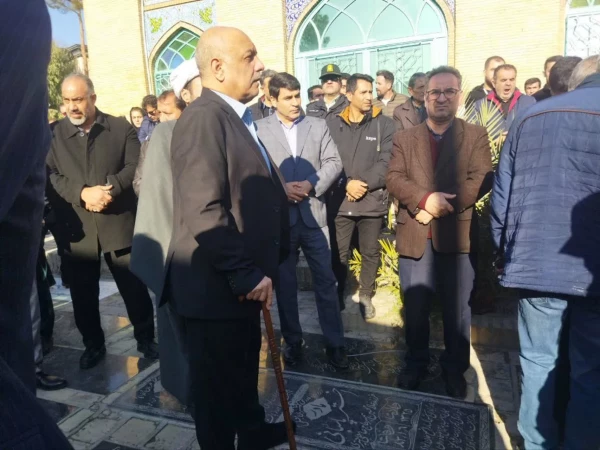 حضور در مراسم تشییع 3