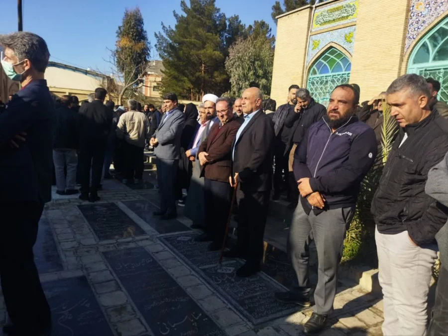 حضور در مراسم تشییع 4