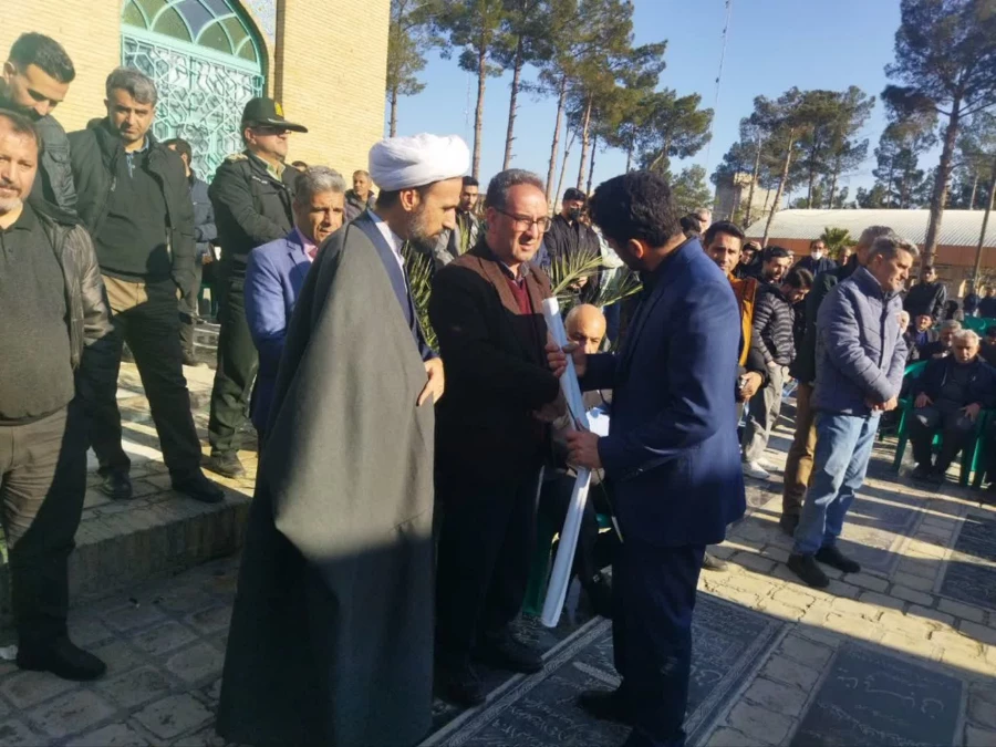 حضور در مراسم تشییع 6