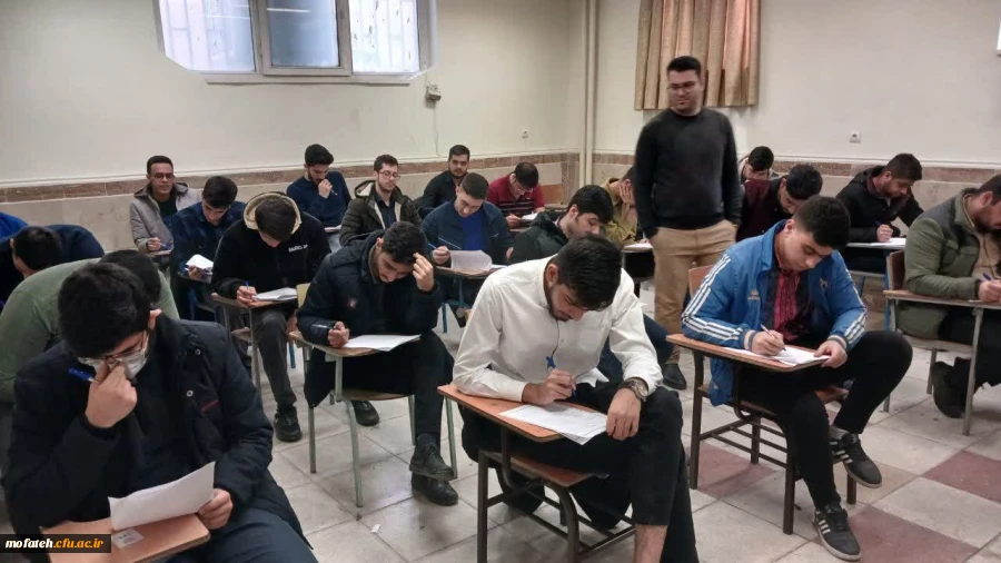 اولین روز برگزاری آزمون های پایان نیمسال اول سال تحصیلی ۱۴۰۳-۱۴۰۴ در پردیس شهید مفتح 2