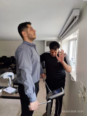 سنجش سلامت همکاران با دستگاه InBody توسط استاد کمالوند به مناسب هفته گرامیداشت معلم 6