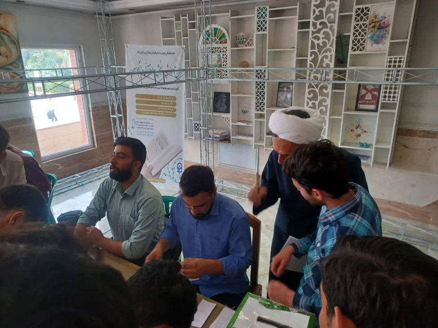 انتخابات کانون و انجمن ها
 4