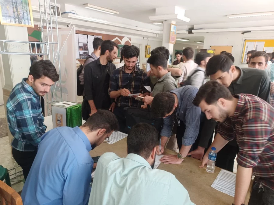 انتخابات کانون و انجمن ها
 7