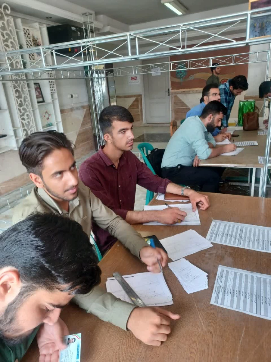 انتخابات کانون و انجمن ها
 9