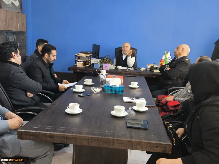 برگزاری جلسه شورای آموزش دانشکده ادبیات و زبان های خارجی جهت هماهنگی آزمون های مجازی 4