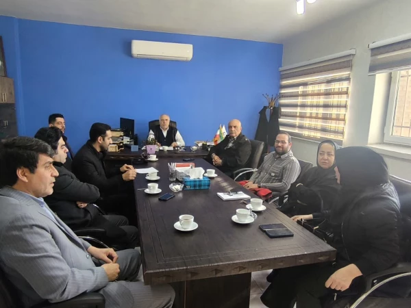 برگزاری جلسه شورای آموزش دانشکده ادبیات و زبان های خارجی جهت هماهنگی آزمون های مجازی 6